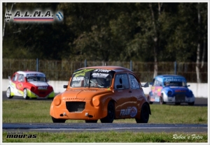 EL &quot;FLACO&quot; PETRACCA DEFIENDE LA CIMA DEL TORNEO